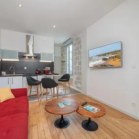 Hypercentre 14 Rue Valdemaine Анже